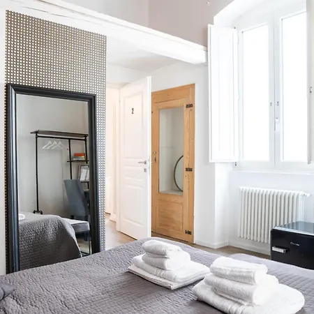 Landlord 8 - Finestra Sulla Cattedrale Penzion