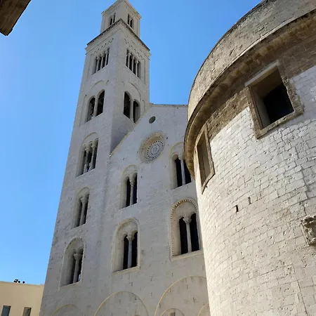 Penzion Landlord 8 - Finestra Sulla Cattedrale Bari