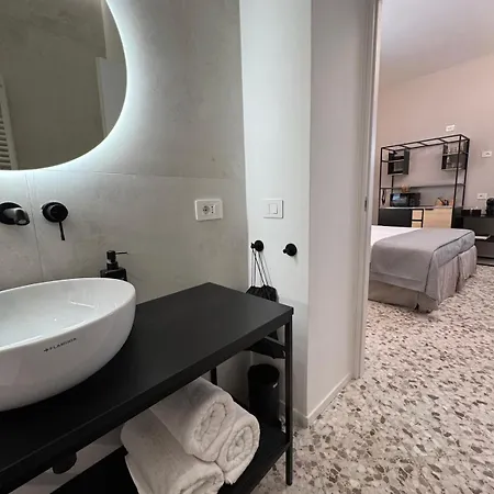 Landlord 8 - Finestra Sulla Cattedrale Penzion