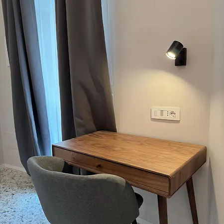 Penzion Landlord 8 - Finestra Sulla Cattedrale Bari