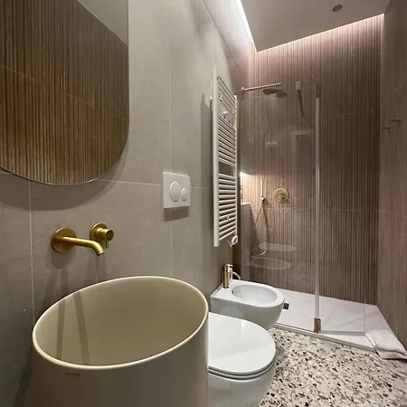 Landlord 8 - Finestra Sulla Cattedrale Bari