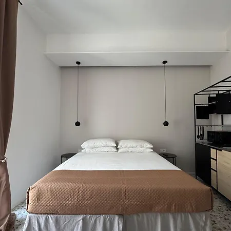 Penzion Landlord 8 - Finestra Sulla Cattedrale Bari