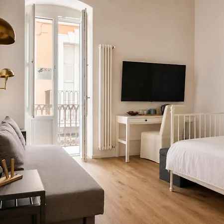 Landlord 8 - Finestra Sulla Cattedrale Gasthof Bari