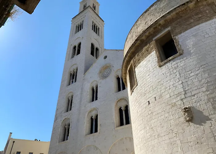 Affittacamere Landlord 8 - Finestra Sulla Cattedrale Bari