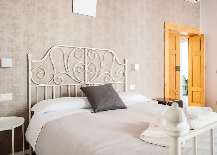 Landlord 8 - Finestra Sulla Cattedrale Affittacamere